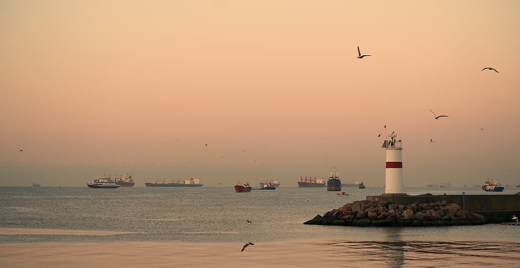 Hafen mit Leuchtturm