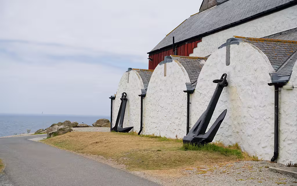Alte Schiffsanker in Lands End – Großbritannien
