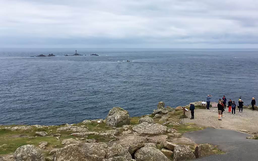 Blick auf Longships Lighthouse
