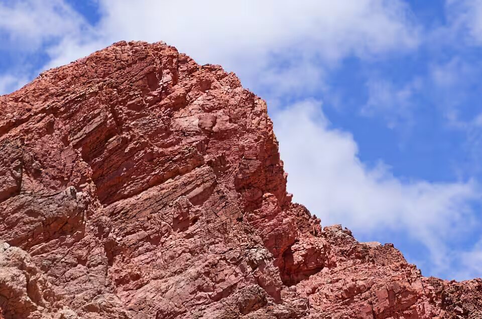 Ockertöne in den Felsen von Purmamarca